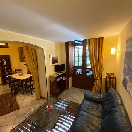 Voile Rouge Apartment Palermo Exterior photo