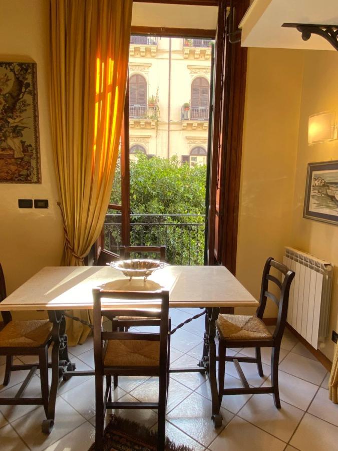 Voile Rouge Apartment Palermo Exterior photo
