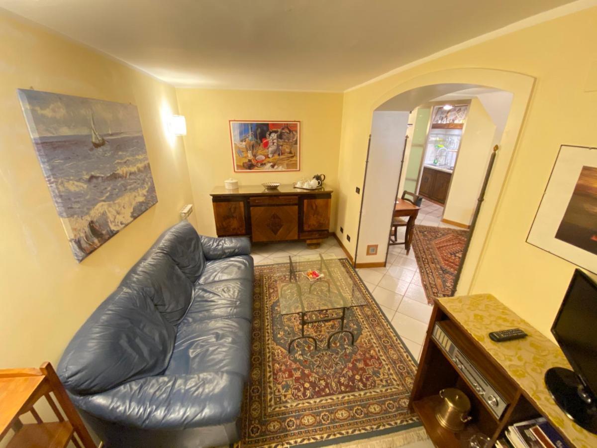 Voile Rouge Apartment Palermo Exterior photo