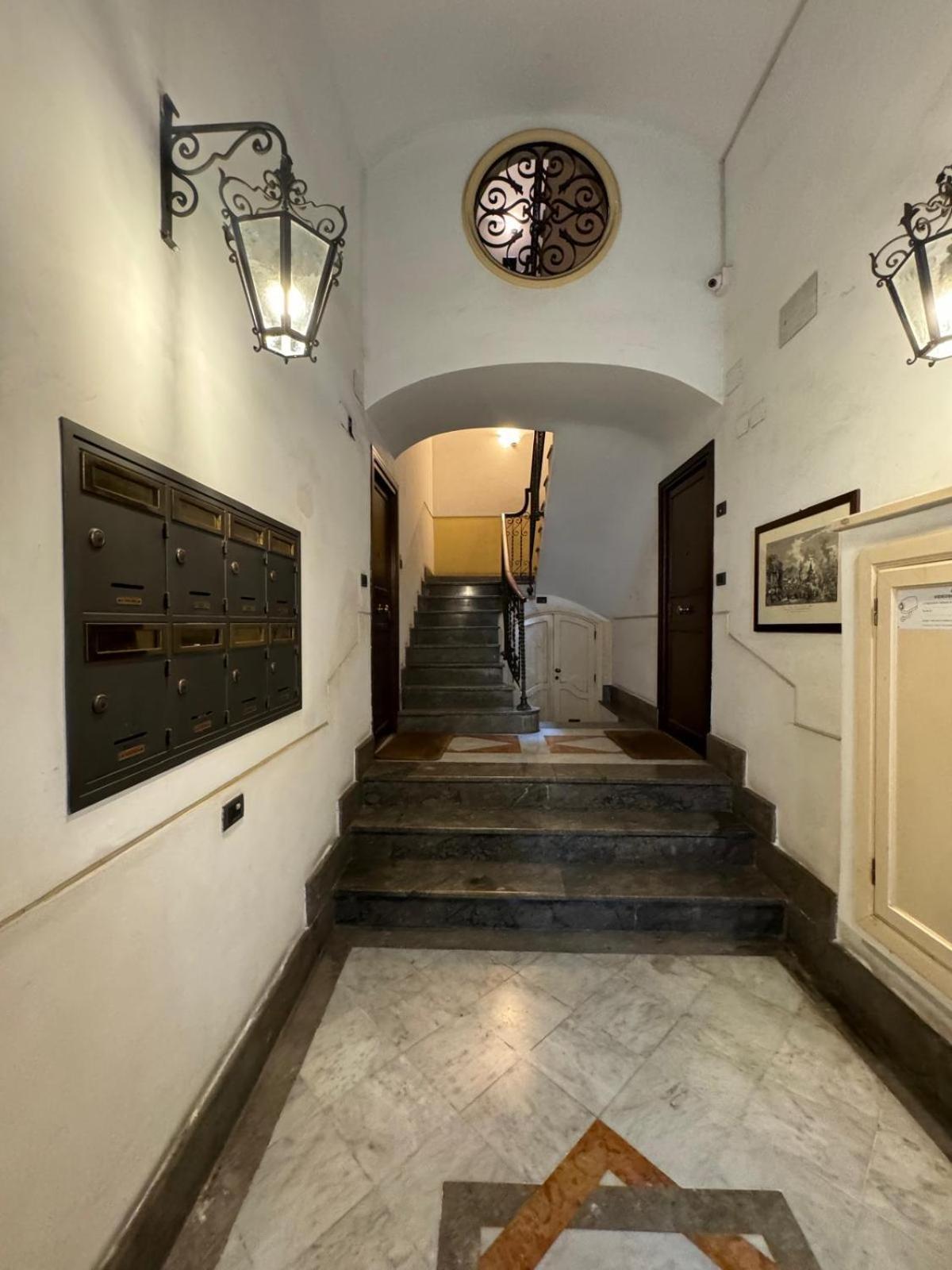 Voile Rouge Apartment Palermo Exterior photo